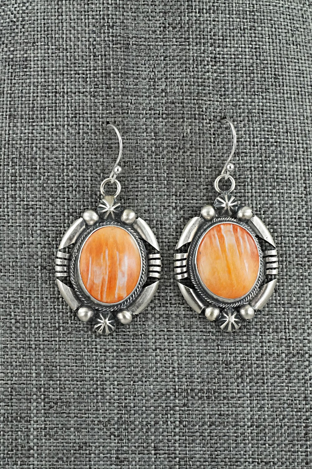 Spiny Oyster & Sterling Silver Squash Blossom Set - Paul Livingston