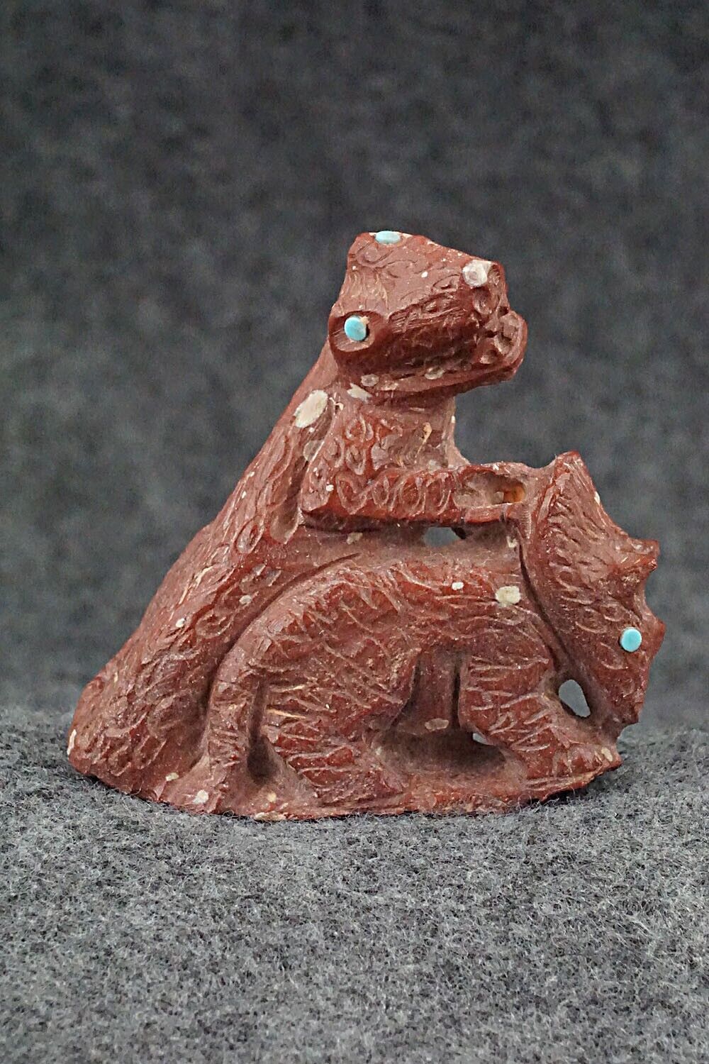 Dinosaurs Zuni Fetish Carving - Derrick Kaamasee