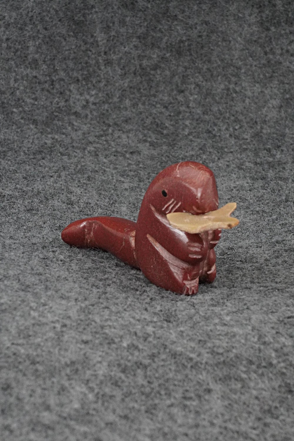 Otter Zuni Fetish Carving - Justin Red Elk