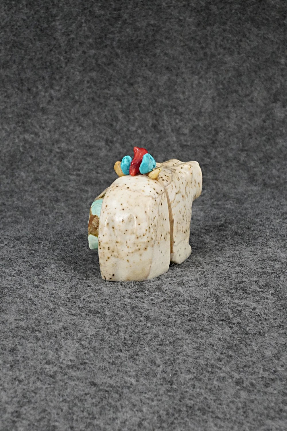 Bear Zuni Fetish Carving - Farlan & Paulette Quam