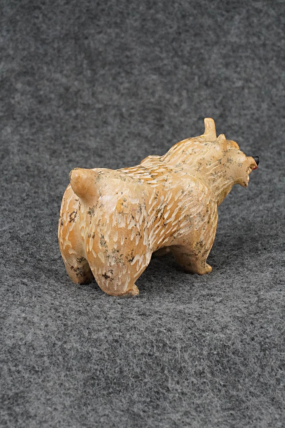 Bobcat Zuni Fetish Carving - Freddie Leekya