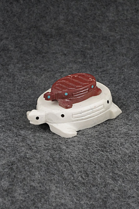 Turtle Zuni Fetish Carving - Jesus Espino