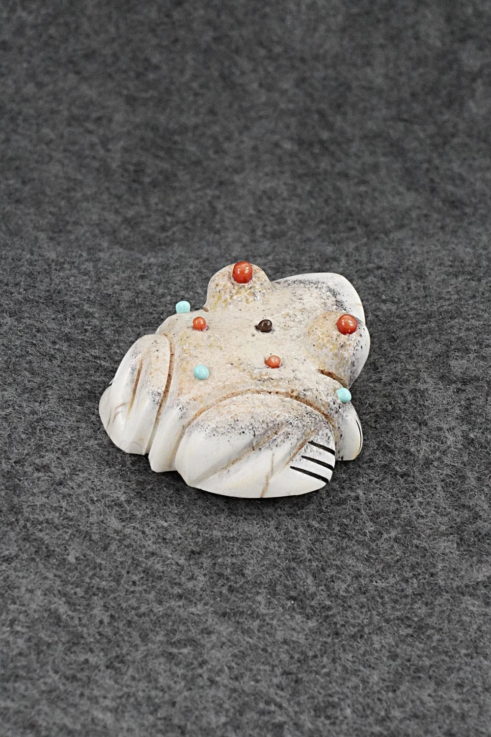 Frog Zuni Fetish Carving - Claudia Peina