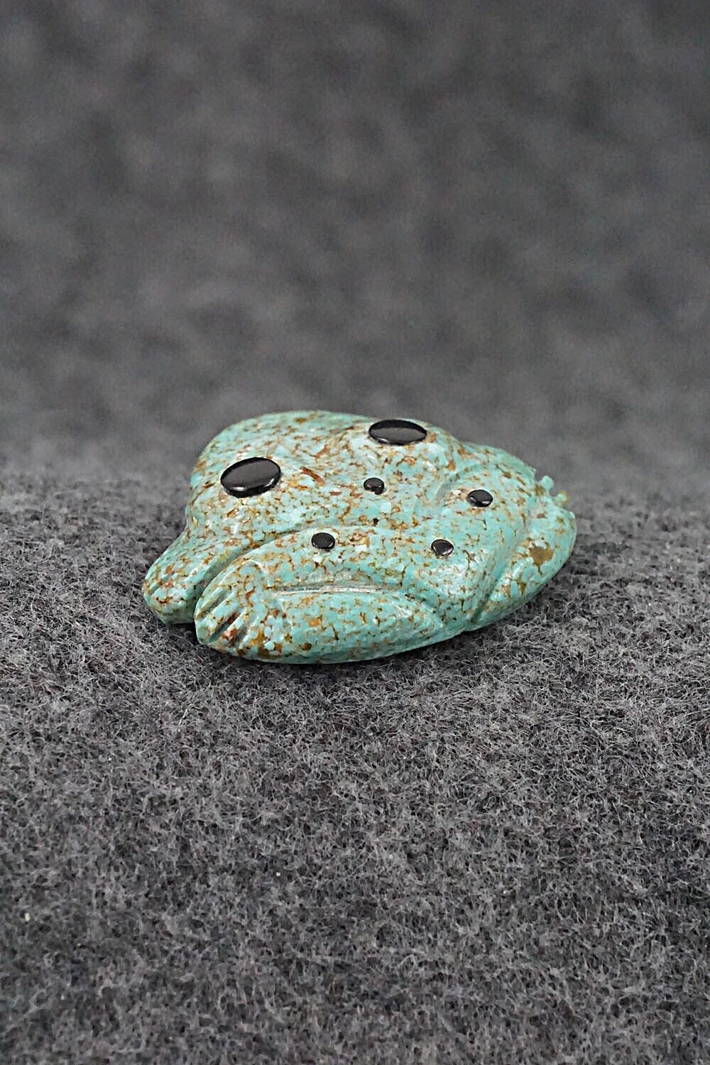 Frog Zuni Fetish Carving - Reynold Lunasee