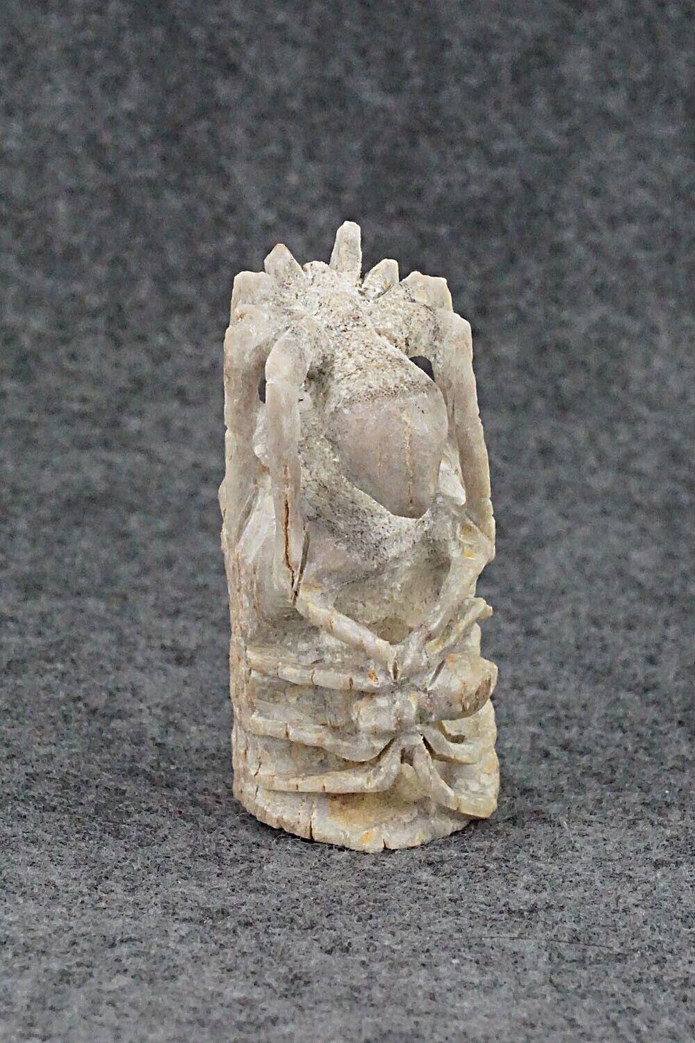 Spiders Zuni Fetish Carving - Lewis Malie Jr.