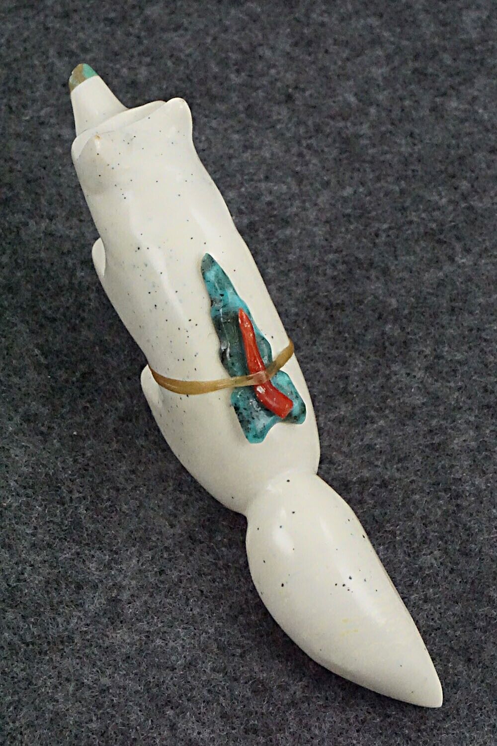 Wolf Zuni Fetish Carving - Enrike Leekya
