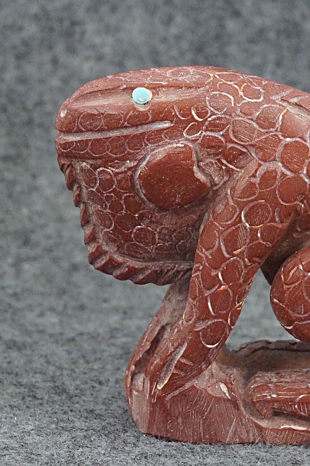 Iguana Zuni Fetish Carving - Carlton Kaamasee