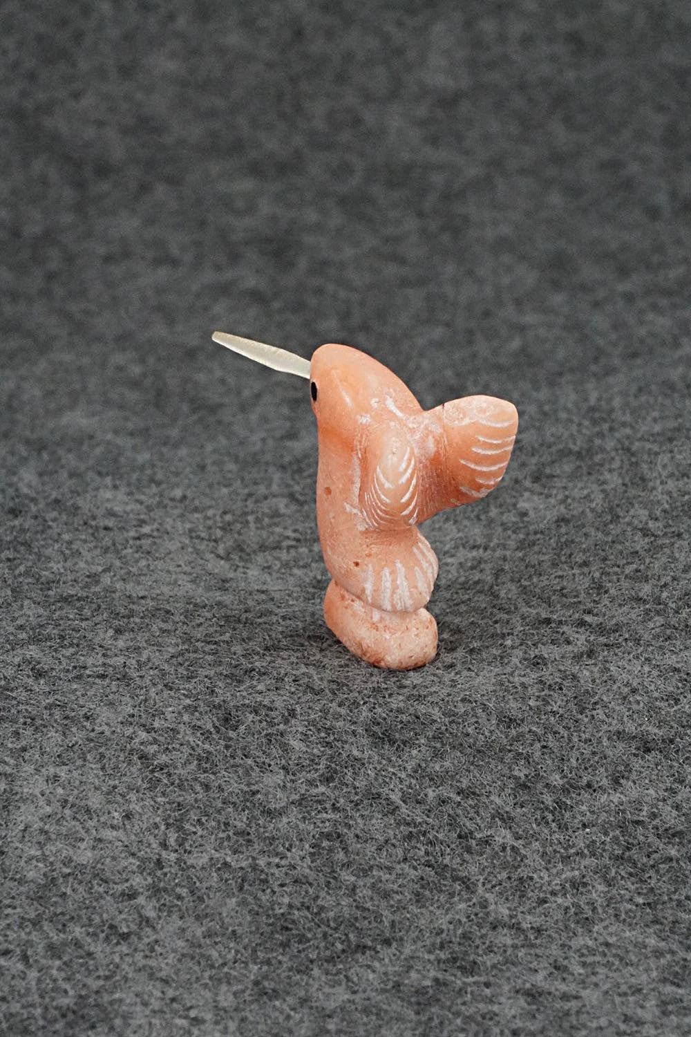 Humming Bird Zuni Fetish Carving - Justin Red Elk
