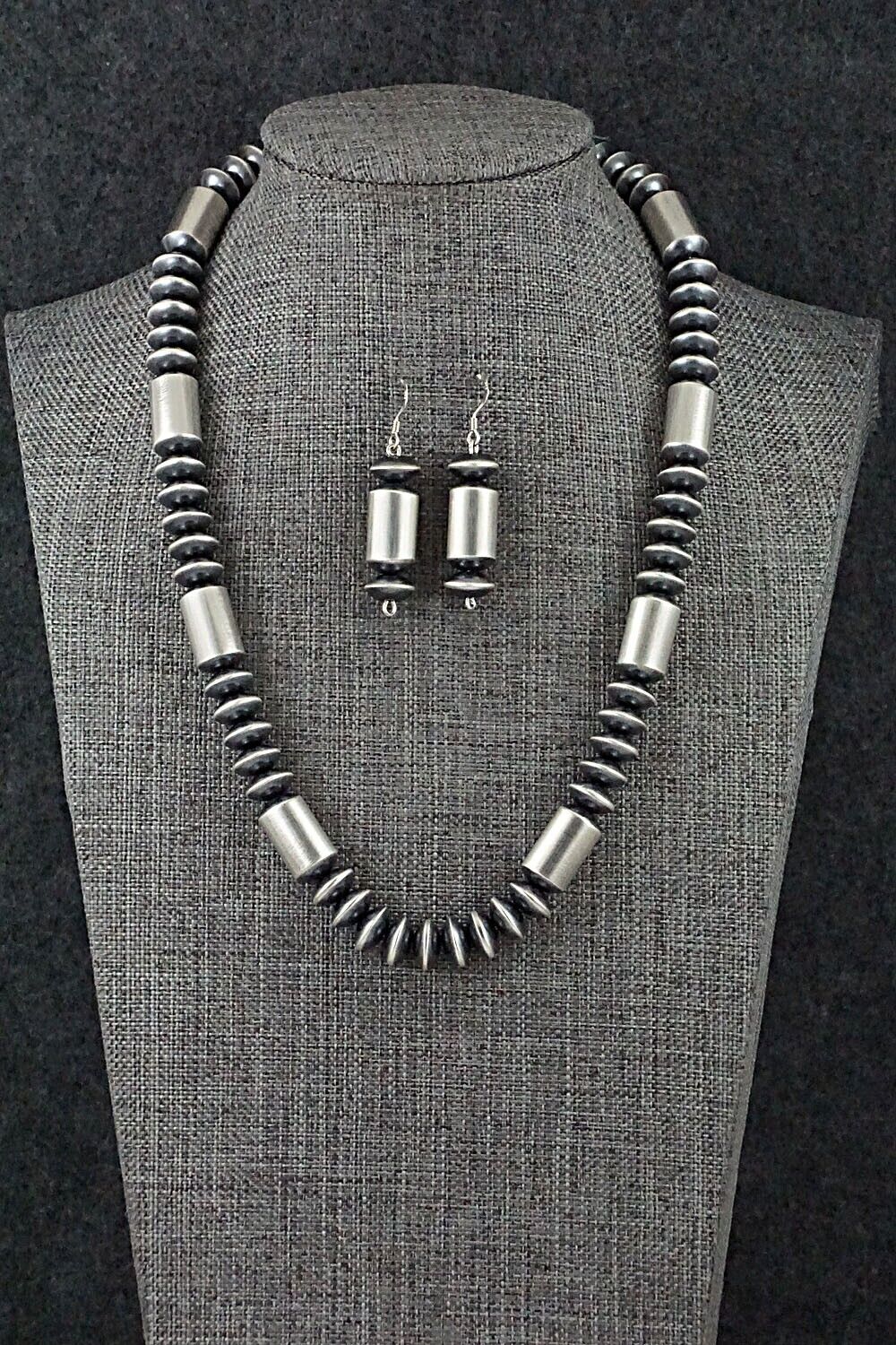 Navajo Pearl Sterling Silver Necklace Set - Tonisha Haley