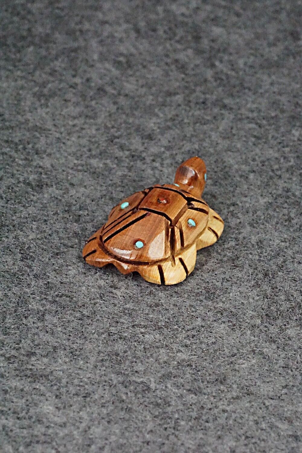 Turtle Zuni Fetish Carving - Carl Etsate