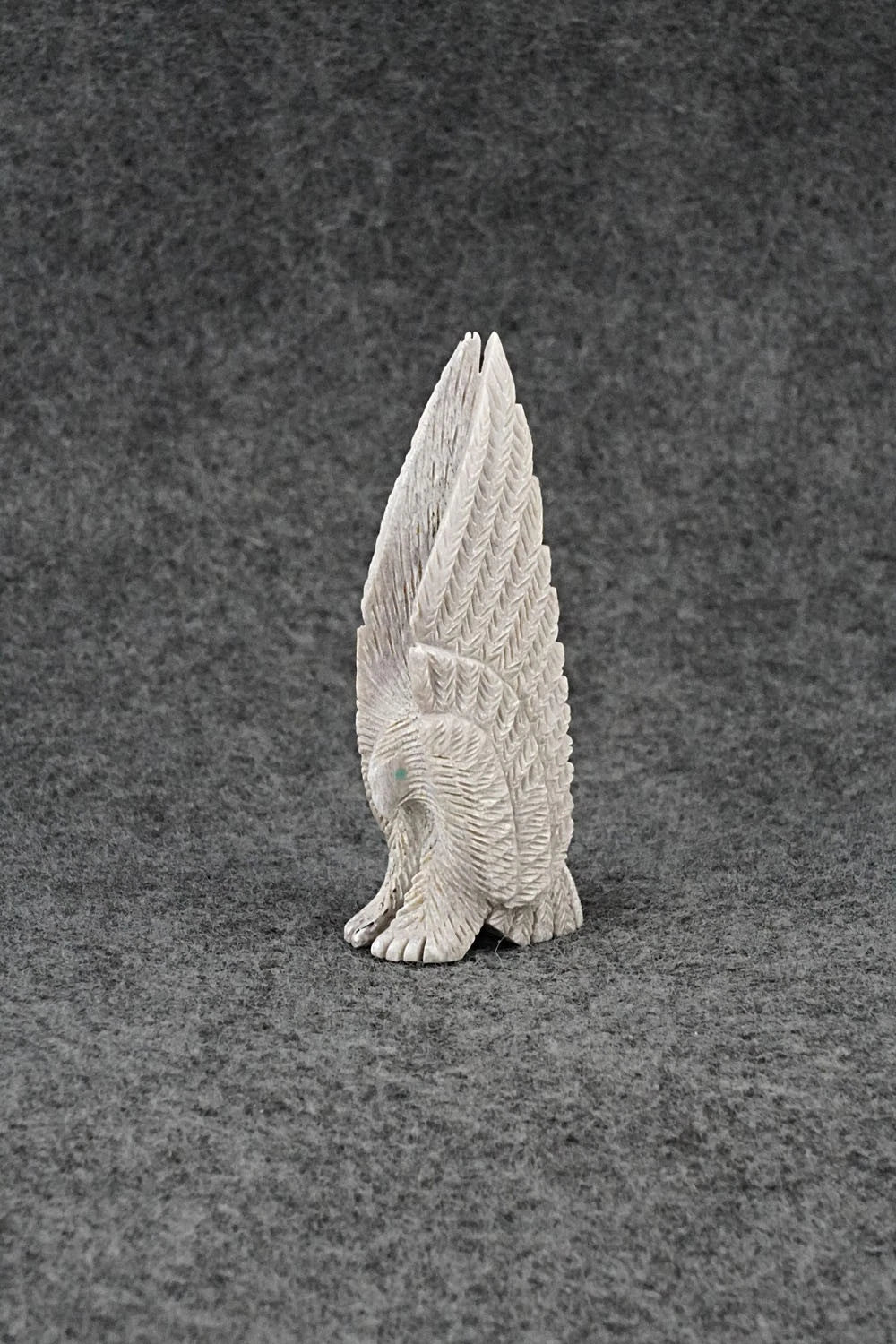 Eagle Zuni Fetish Carving - Justin Hustito