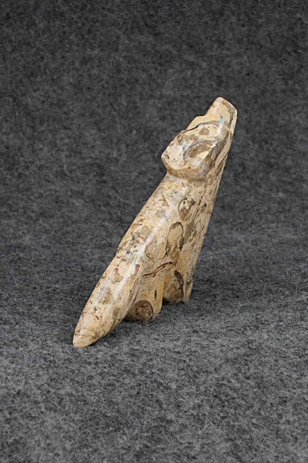 Wolf Zuni Fetish Carving - Kenric Laiwakete