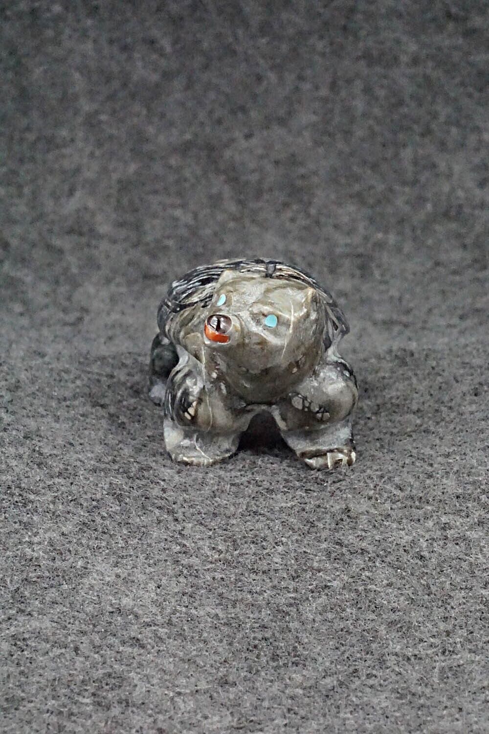 Badger Zuni Fetish Carving - Freddie Leekya