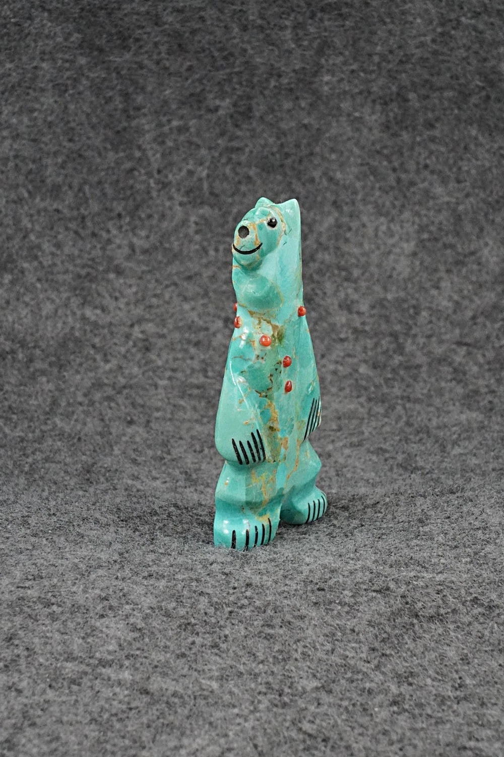 Bear Zuni Fetish Carving - Claudia Peina
