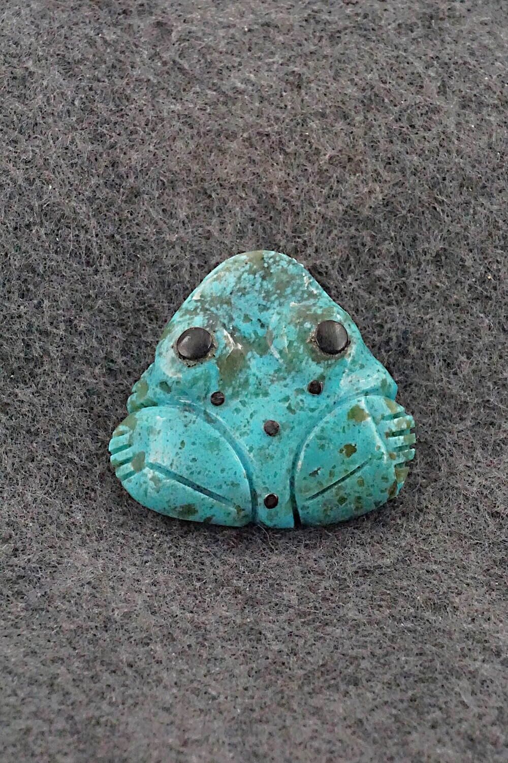 Frog Zuni Fetish Carving - Reynold Lunasee