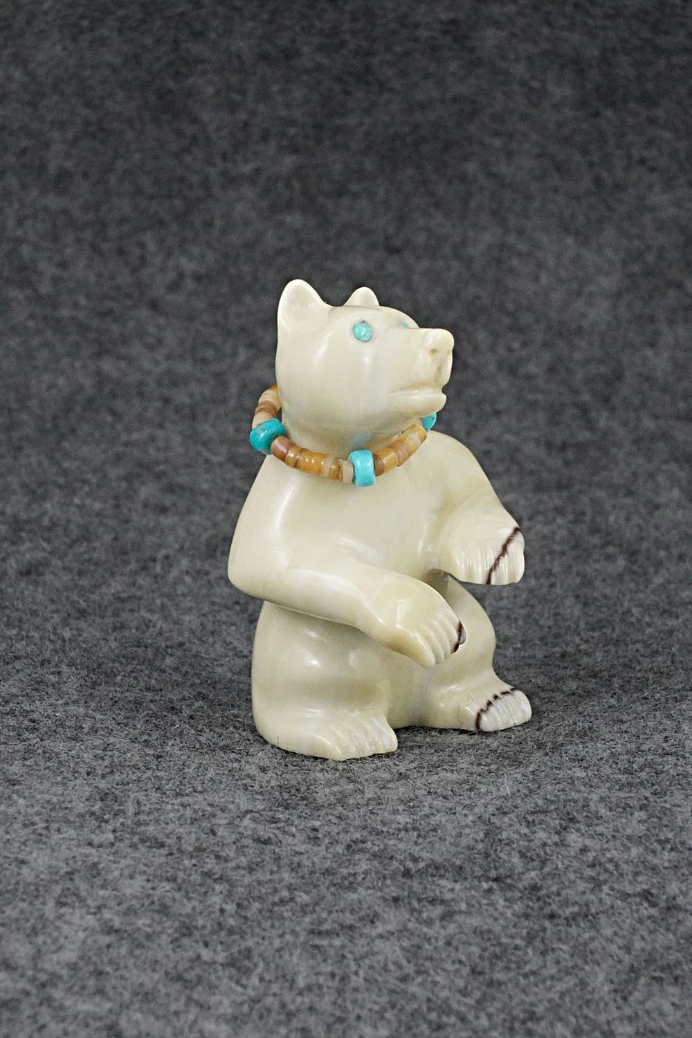 Bear Zuni Fetish Carving - Albert Eustace