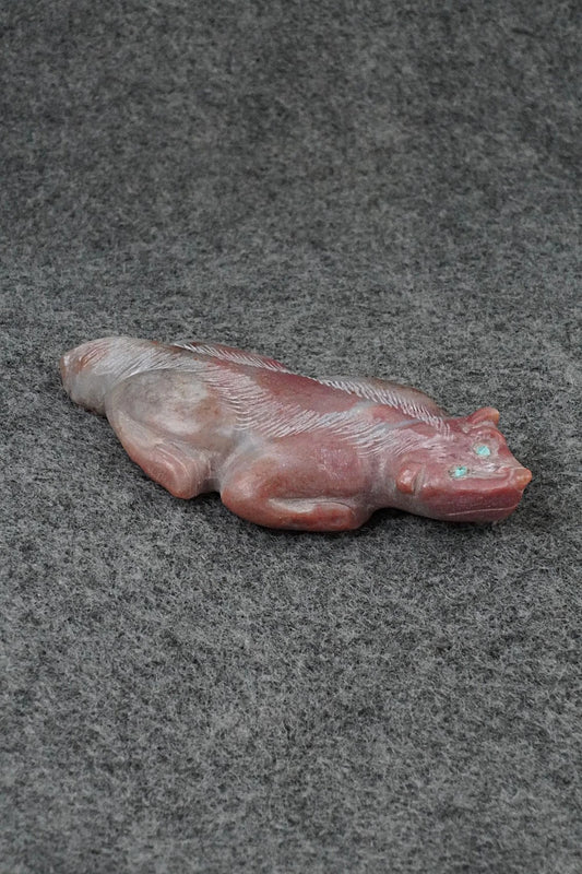 Badger Zuni Fetish Carving - Terrance Panteah