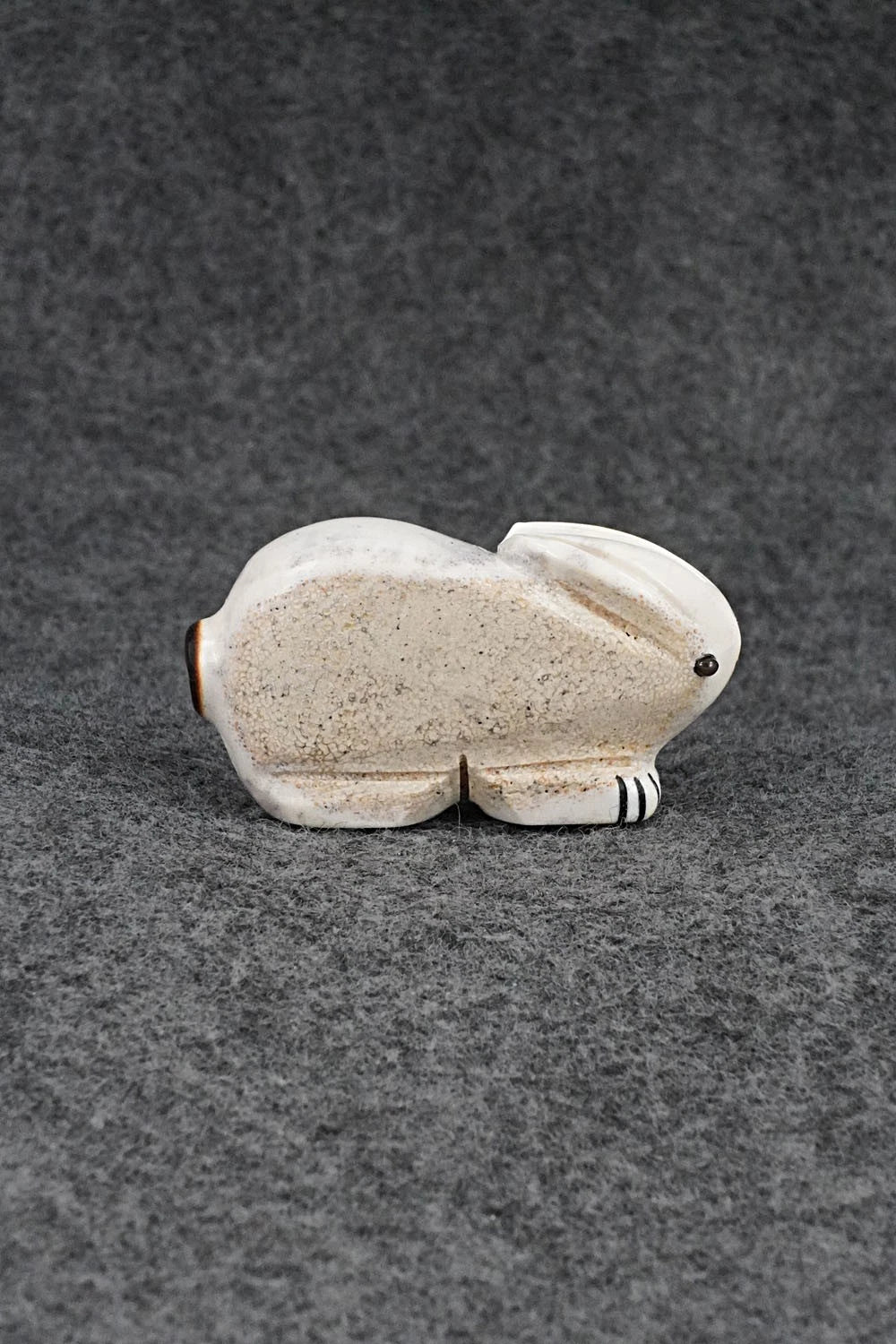 Rabbit Zuni Fetish Carving - Claudia Peina