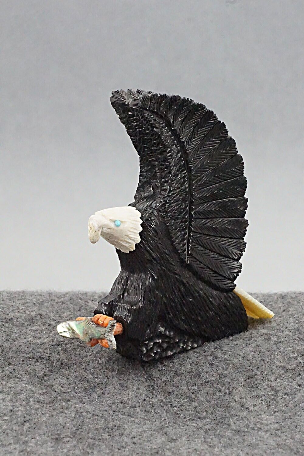 Bald Eagle w/Fish Zuni Fetish Carving - Mike Tucson