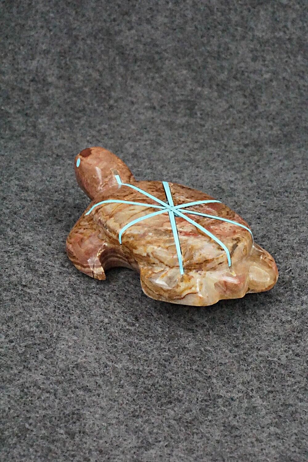 Turtle Zuni Fetish Carving - Leonard Laiwakete