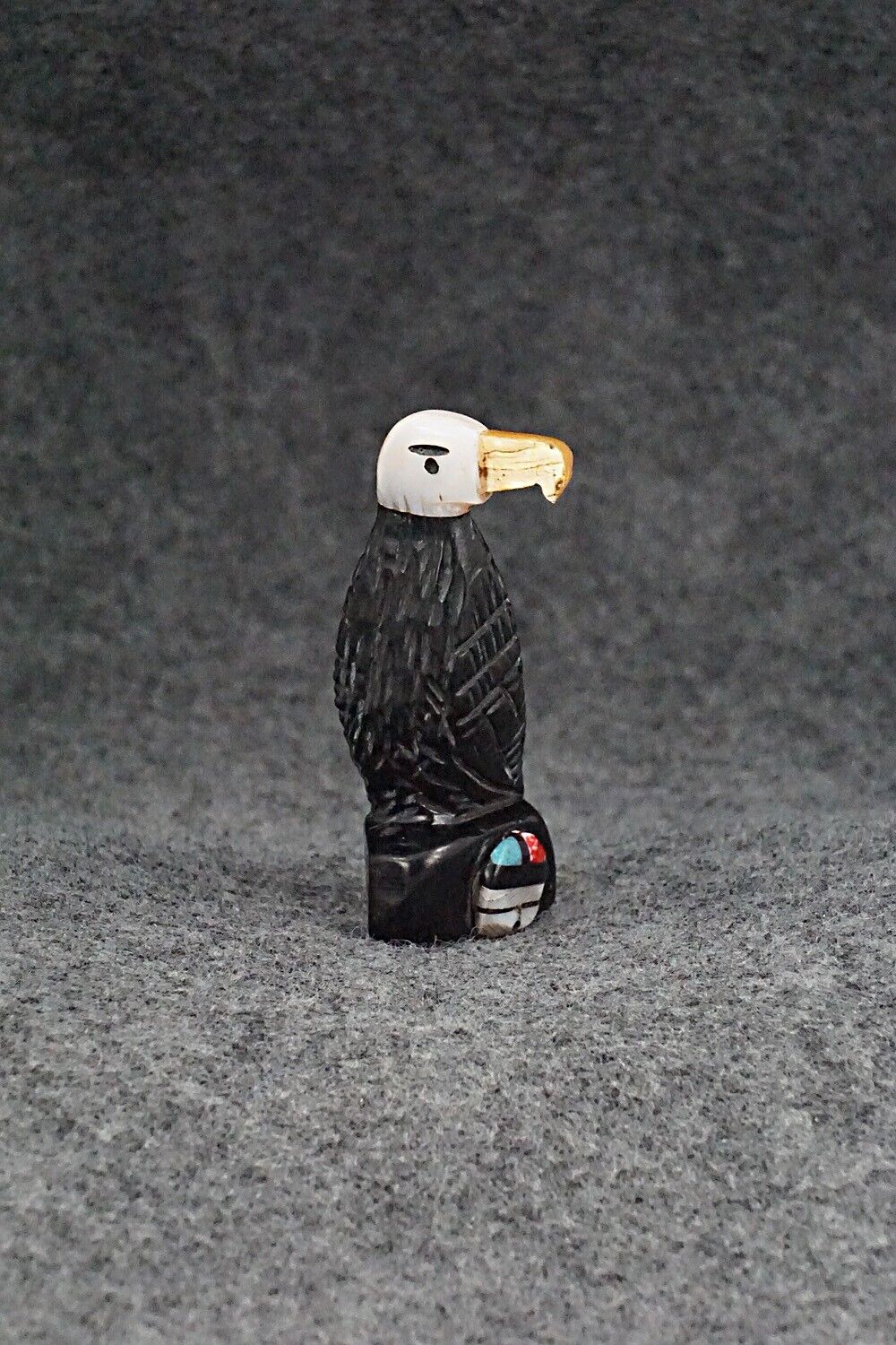 Eagle Zuni Fetish Carving - Darrin Boone