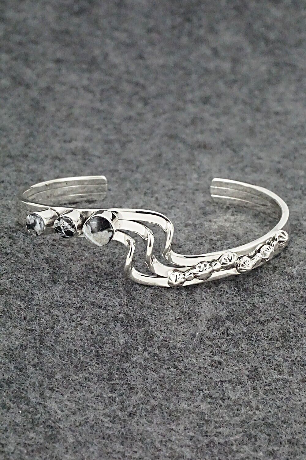 White Buffalo & Sterling Silver Bracelet - Daniel Dakai
