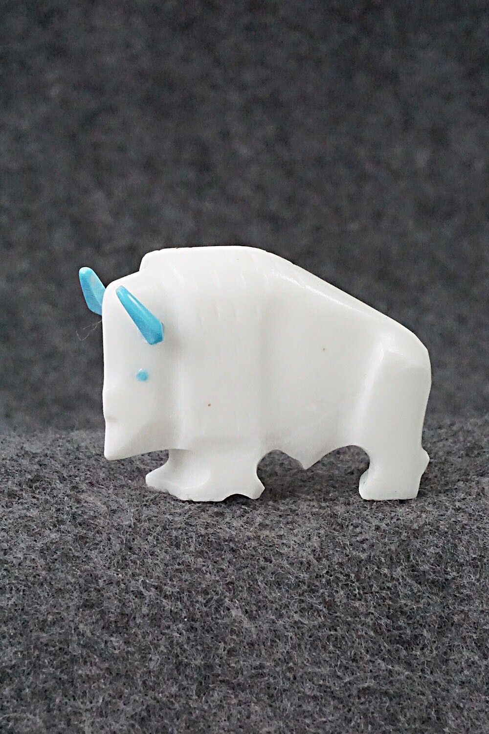 Buffalo Zuni Fetish Carving - Todd Etsate