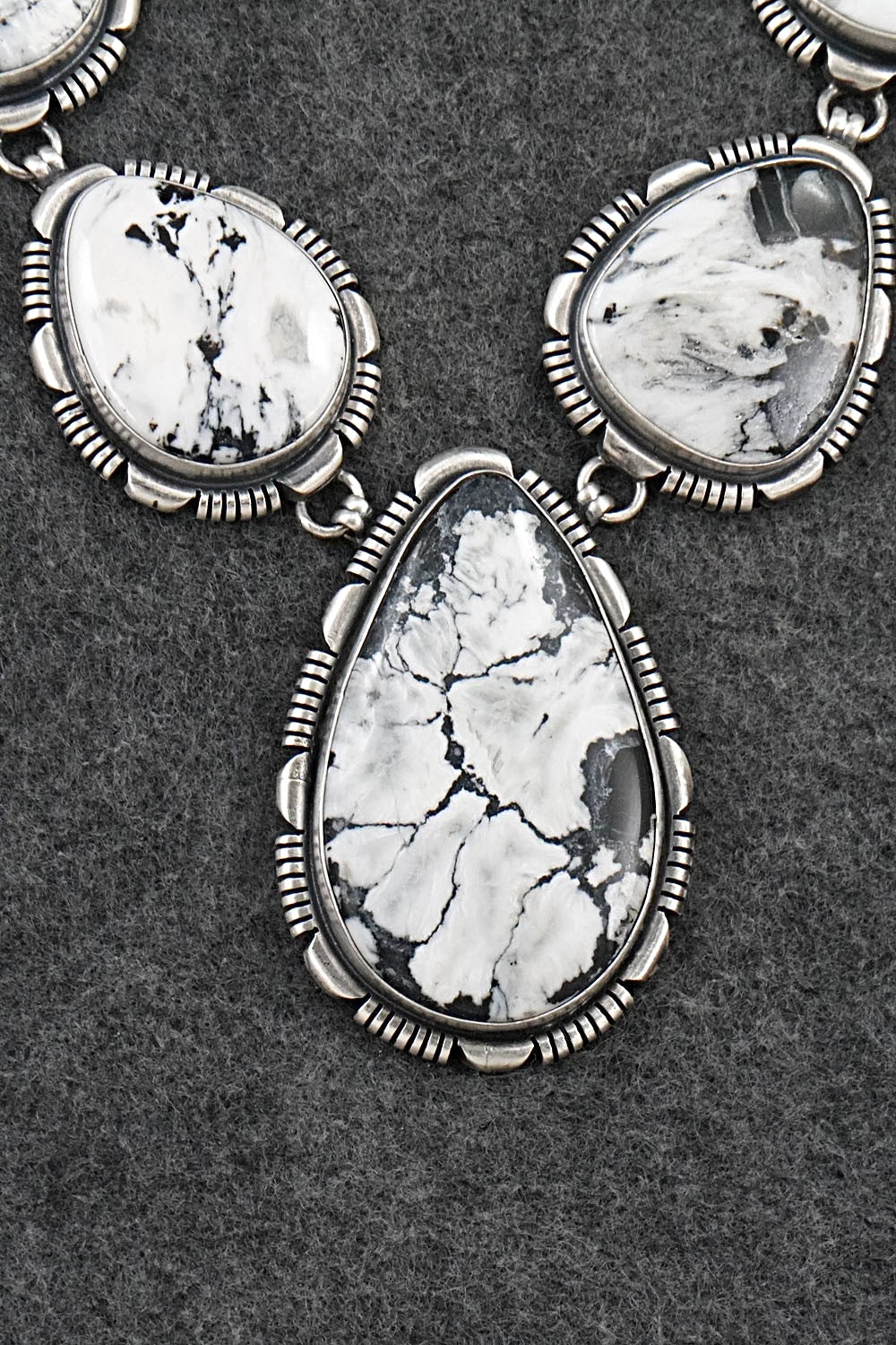 White Buffalo & Sterling Silver Necklace and Earrings Set - Mark Yazzie