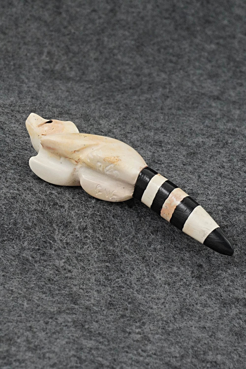 Raccoon Zuni Fetish Carving - Justin Red Elk