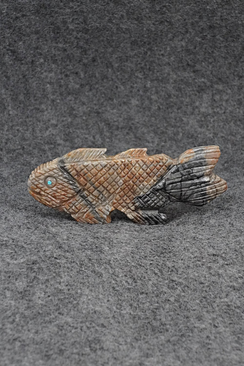 Fish Zuni Fetish Carving - Tony Mackel