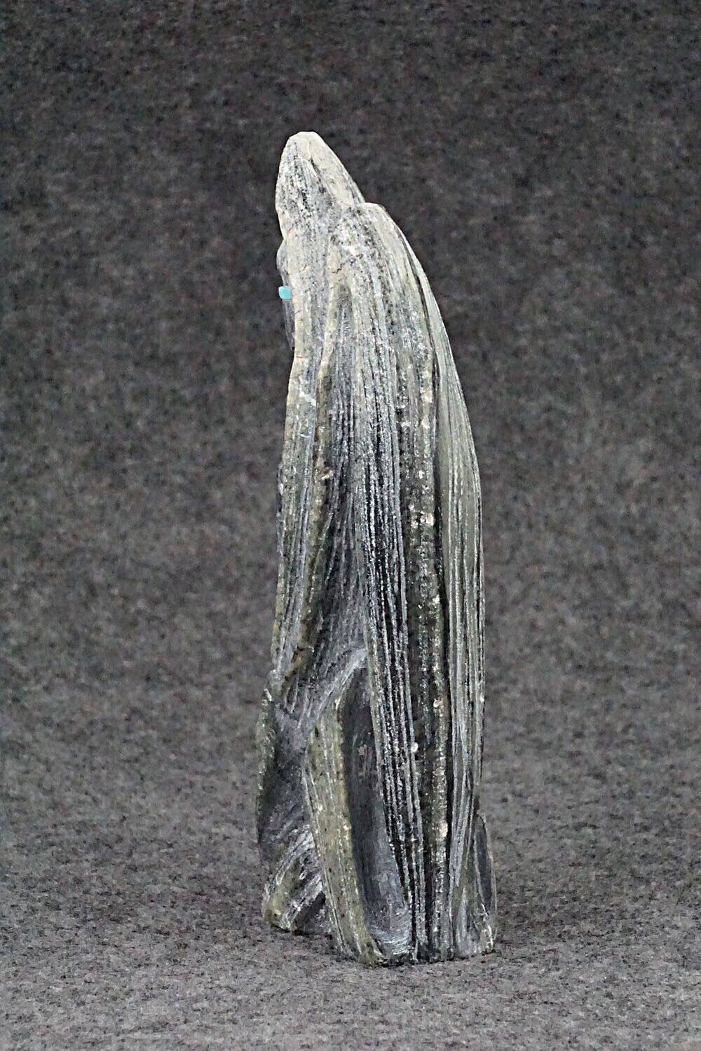 Corn Maiden Zuni Fetish Carving - Derrick Kaamasee