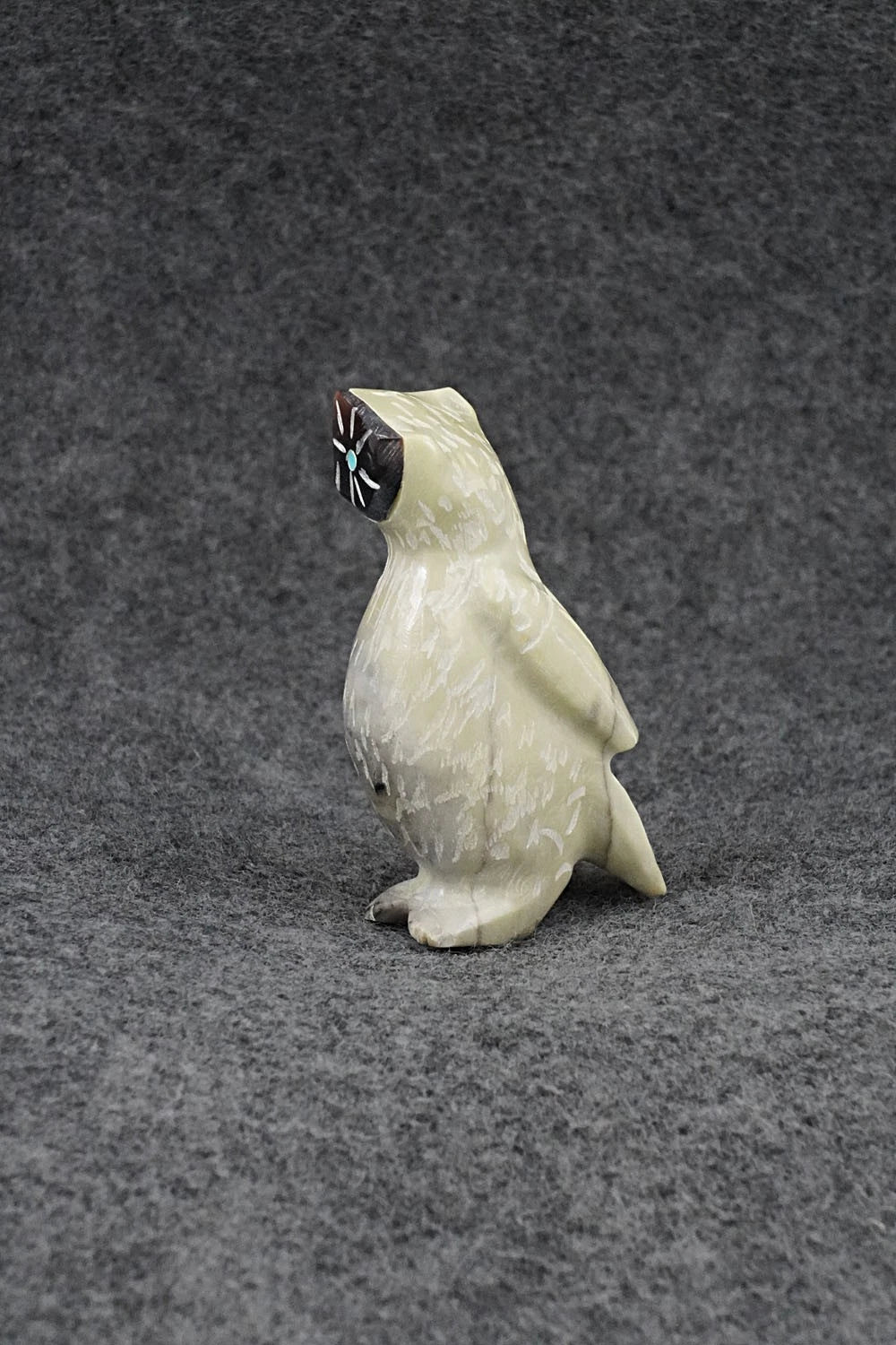 Owl Zuni Fetish Carving - Freddie Leekya