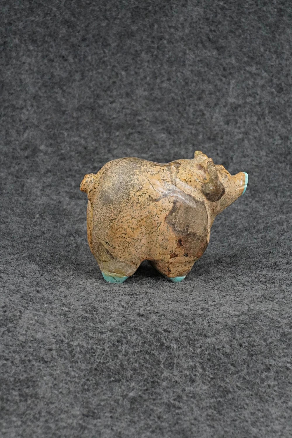 Pig Zuni Fetish Carving - Freddie Leekya