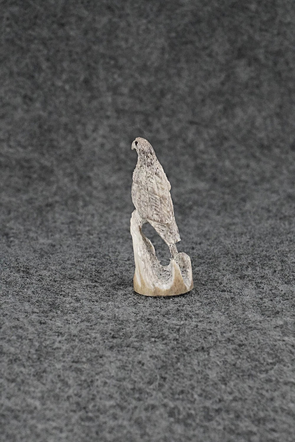 Eagle Zuni Fetish Carving - Ruben Najera