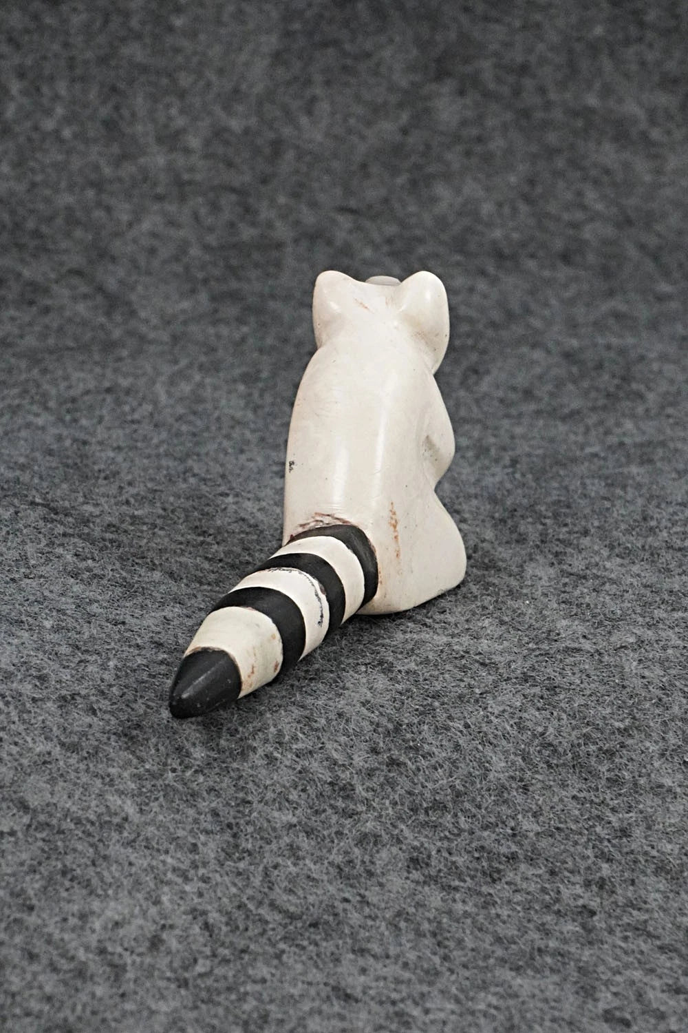 Raccoon Zuni Fetish Carving - Justin Red Elk
