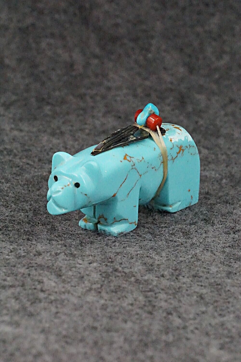 Bear Zuni Fetish Carving - Alex Tsethlikai