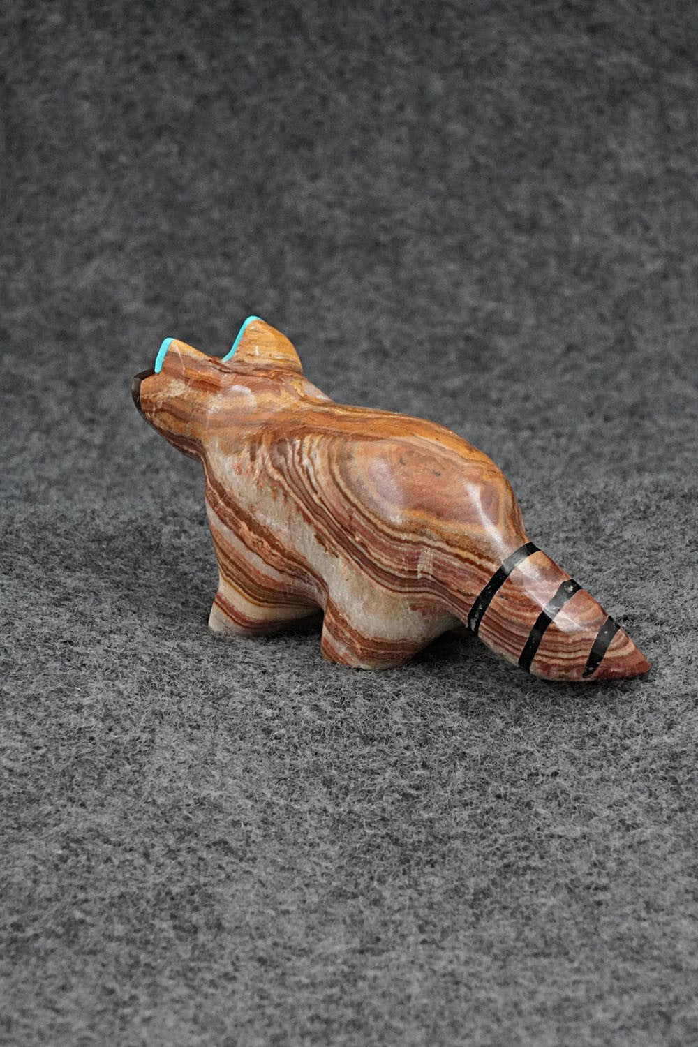 Raccoon Zuni Fetish Carving - Enrike Leekya