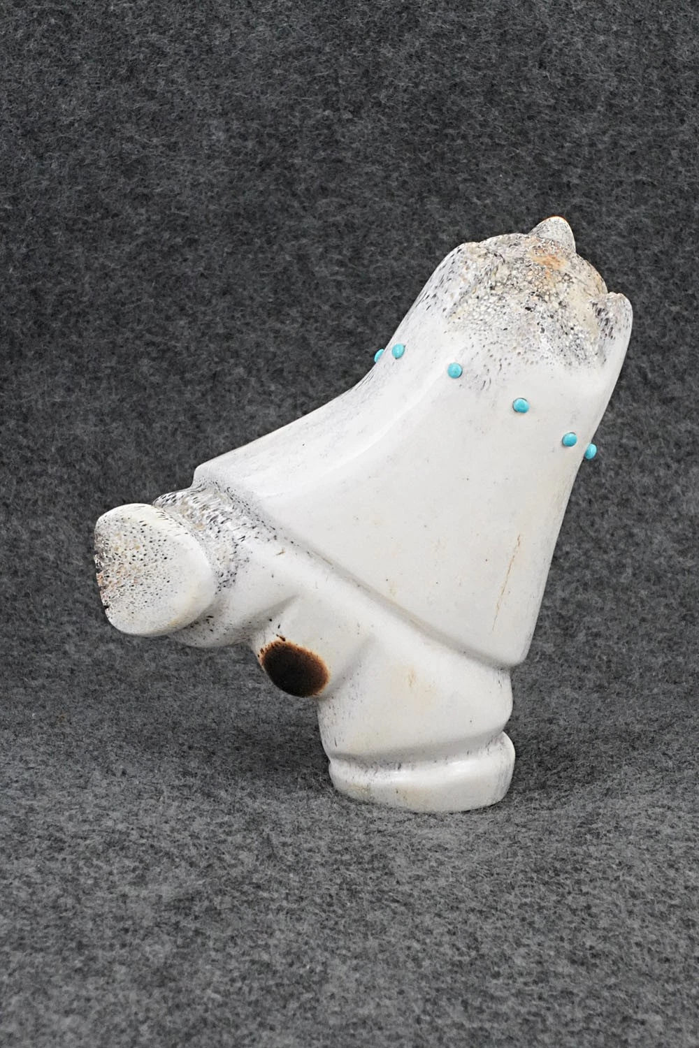 Bear Zuni Fetish Carving - Claudia Peina