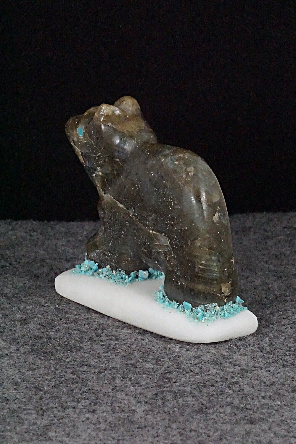 Bear Zuni Fetish Carving - Daniel Chattin