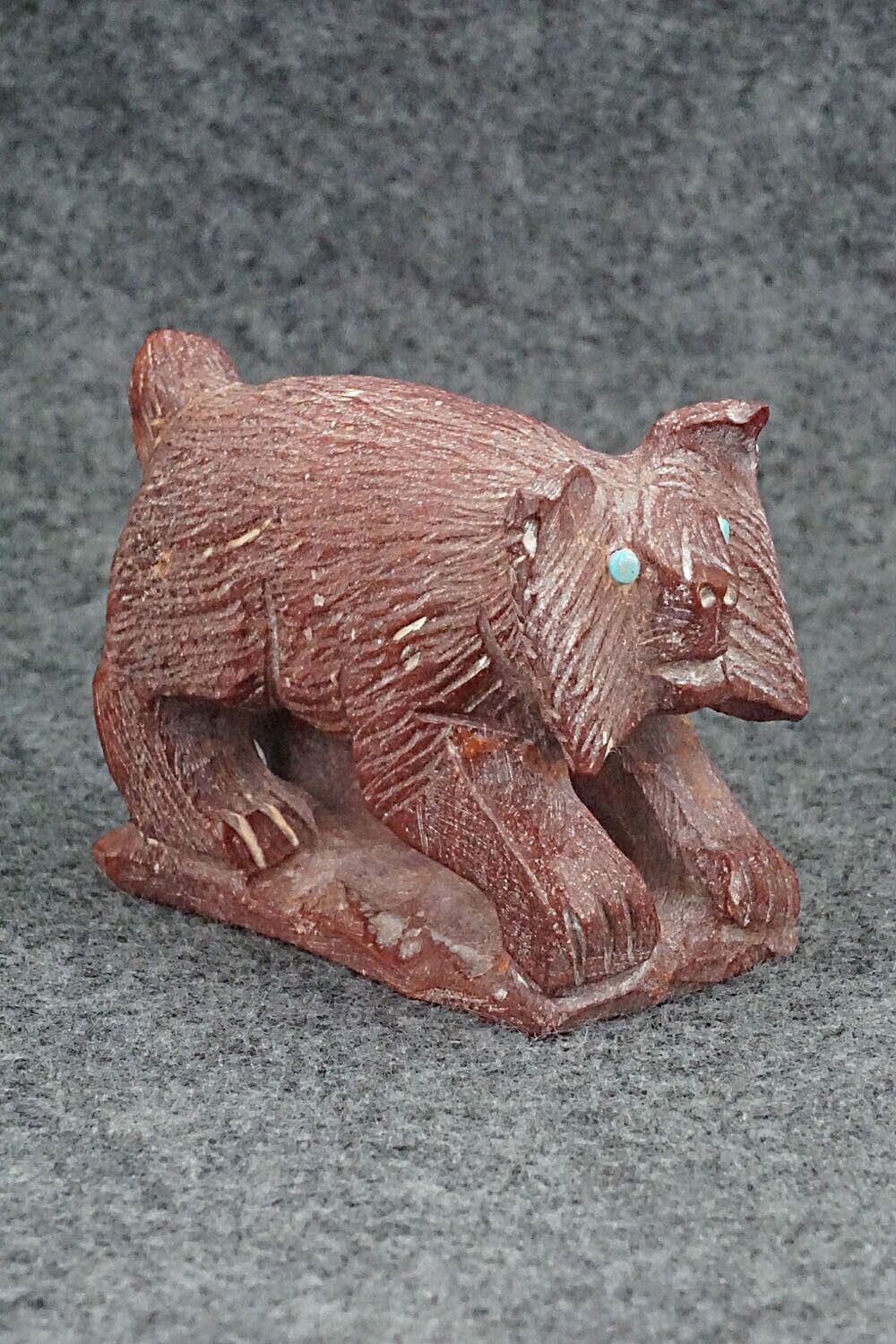 Bobcat Zuni Fetish Carving - Derrick Kaamasee
