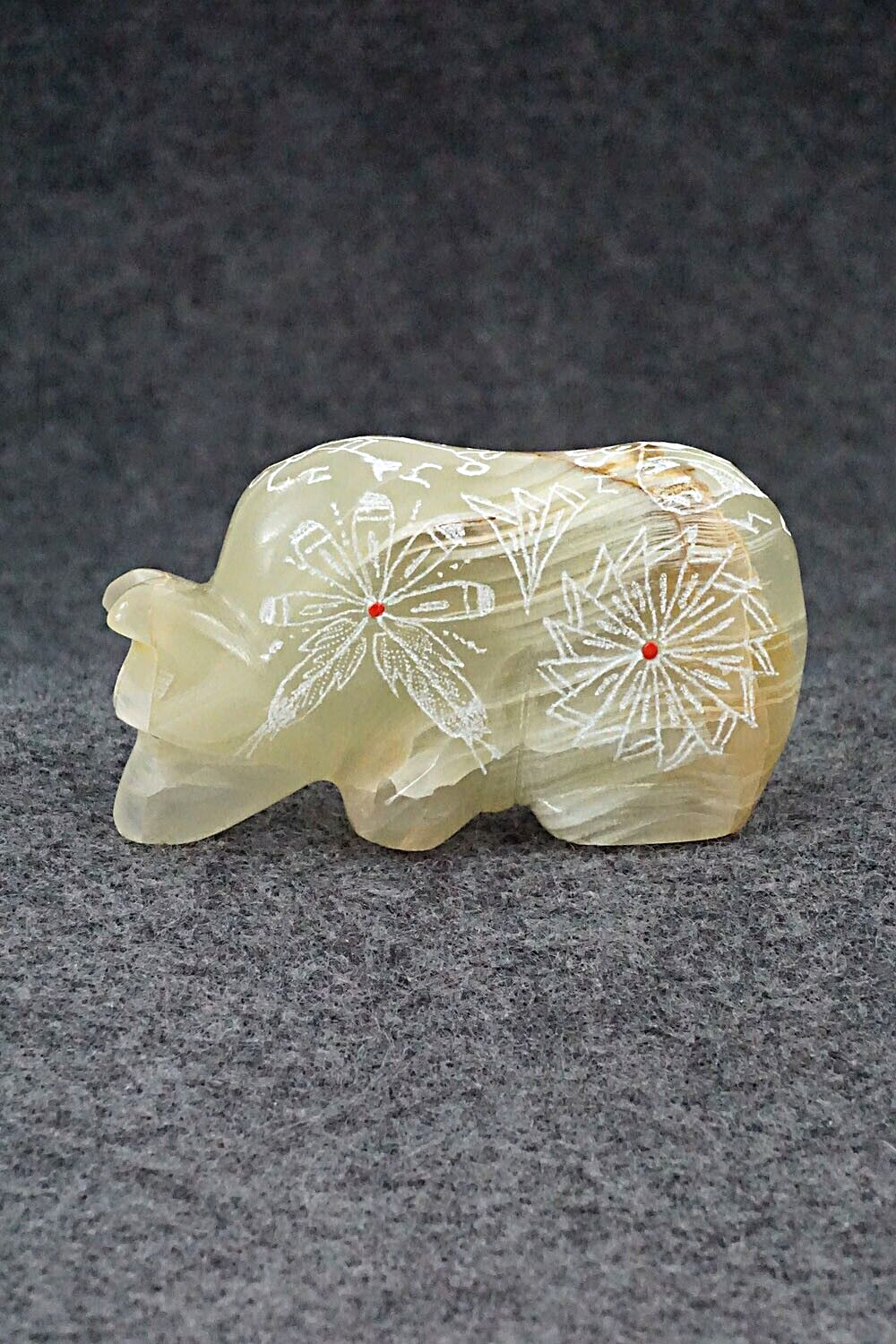 Bear Zuni Fetish Carving - Adrian Cachini