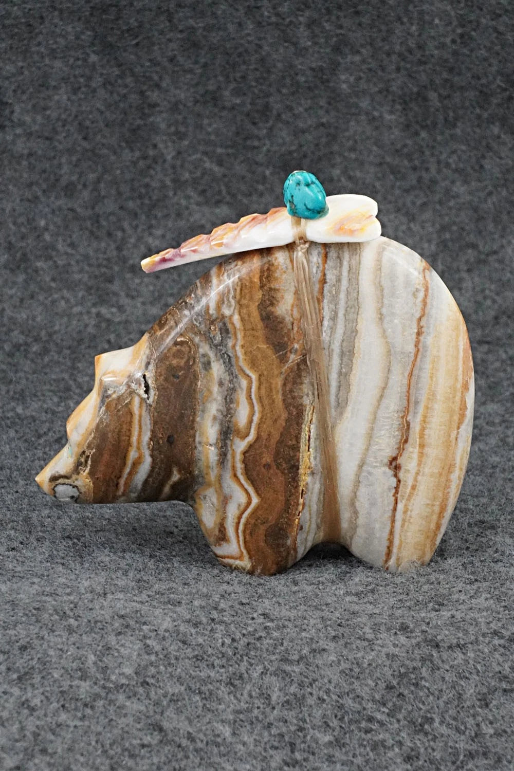Bear Zuni Fetish Carving - Daphne Quam