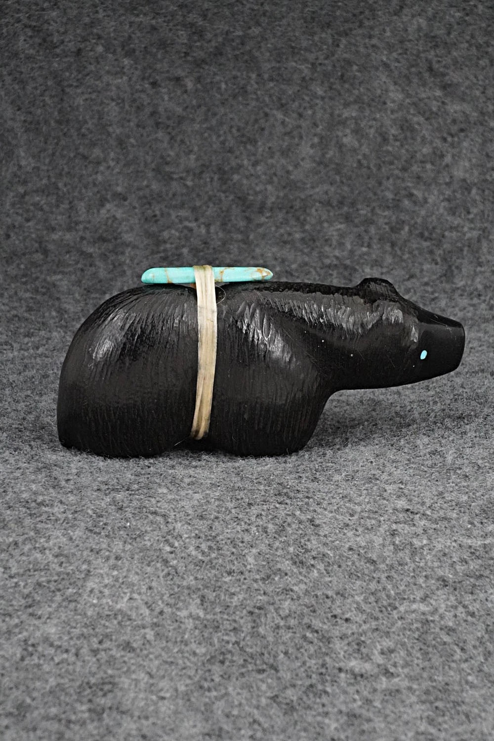 Bear Zuni Fetish Carving - Herb Halate