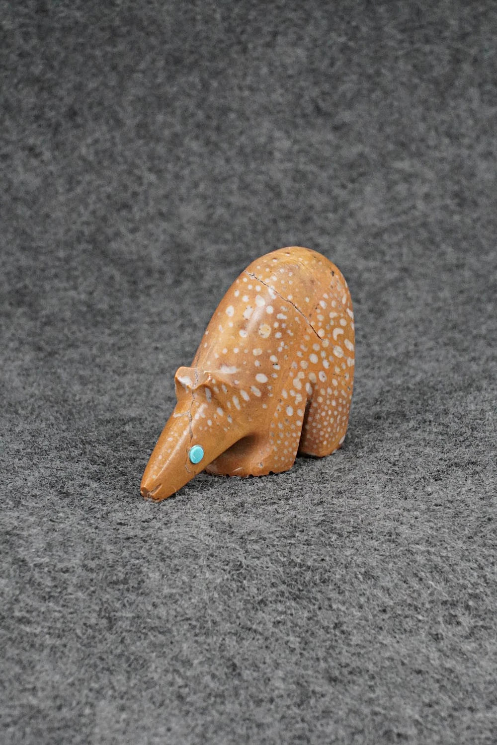 Bear Zuni Fetish Carving - Ronnie Lunasee