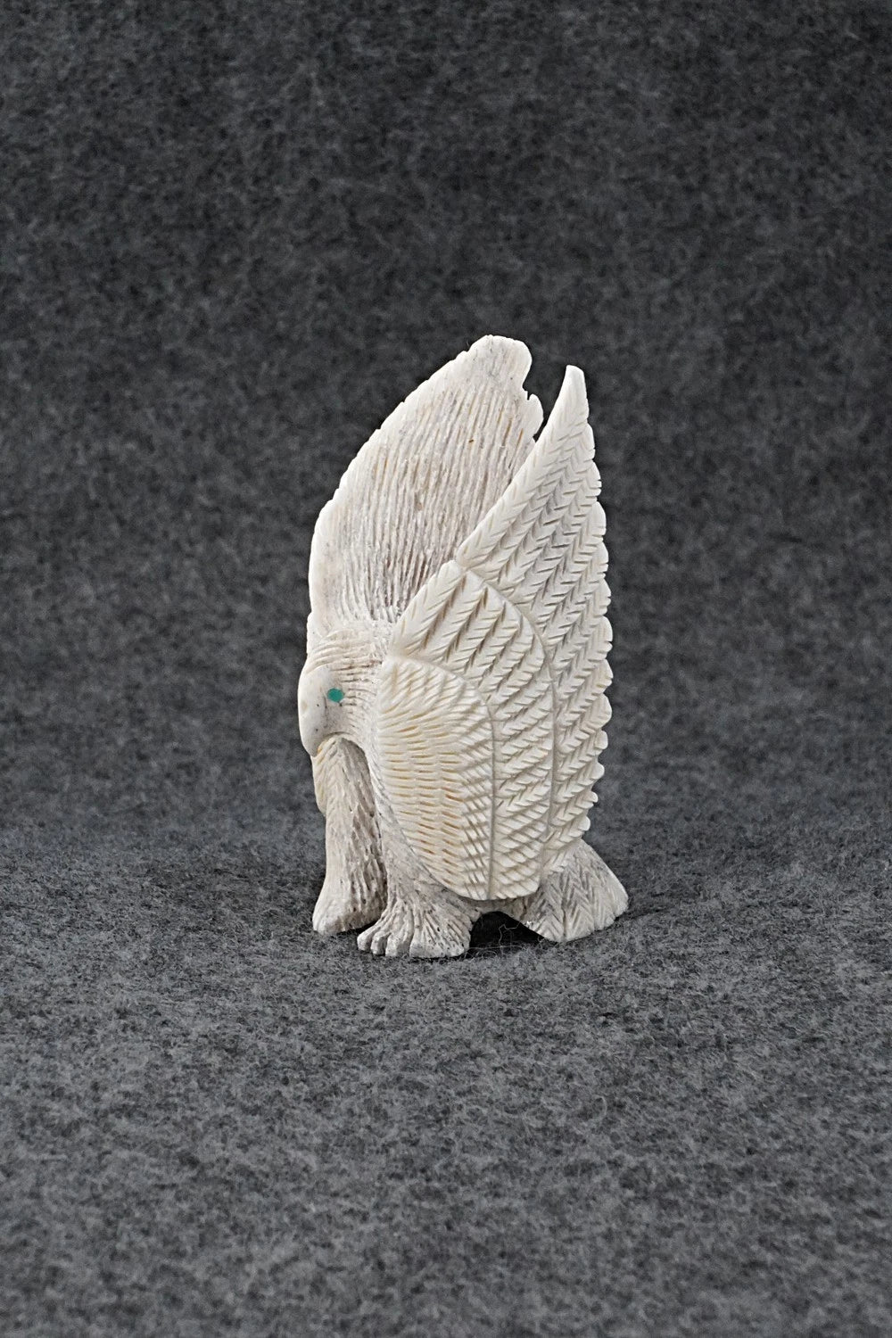 Eagle Zuni Fetish Carving - Justin Hustito