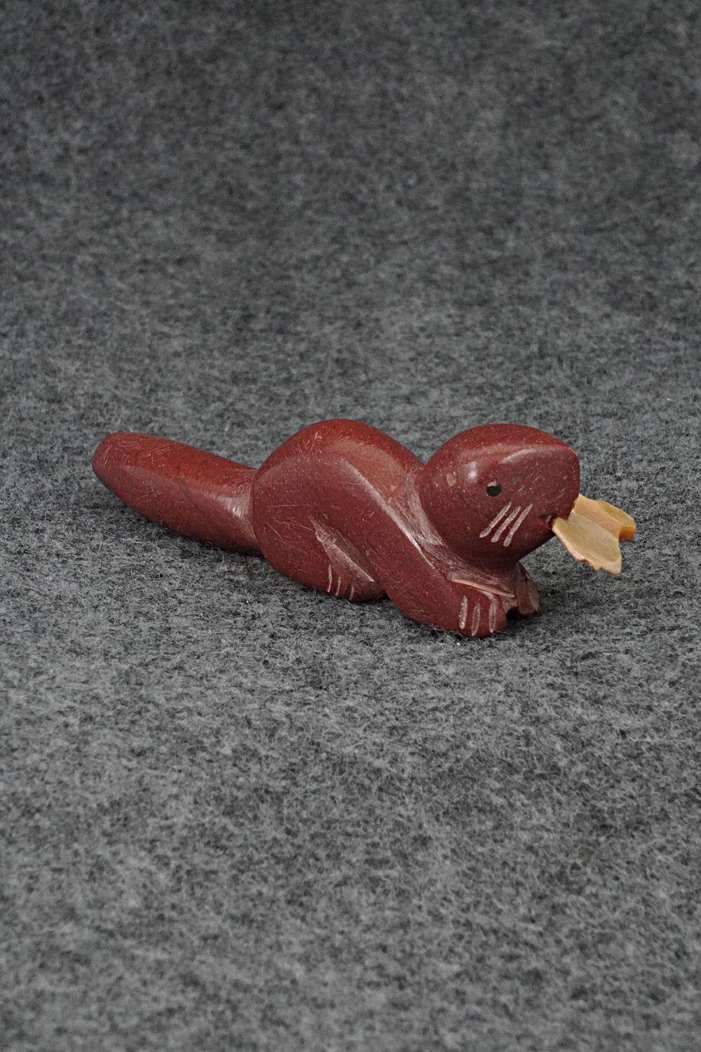 Otter Zuni Fetish Carving - Justin Red Elk