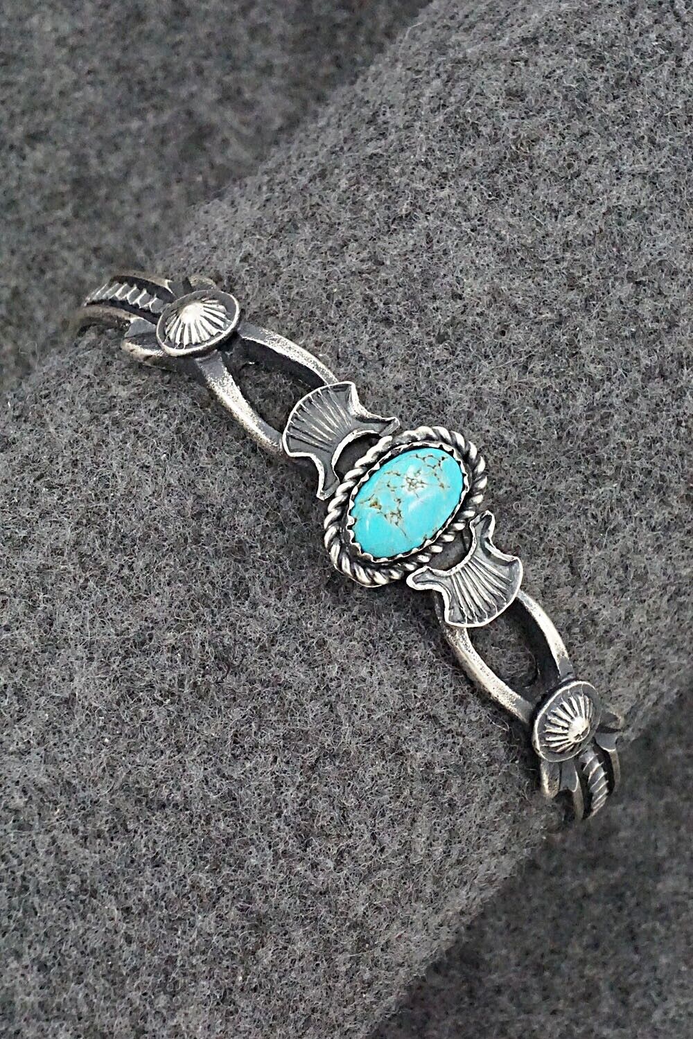 Turquoise & Sterling Silver Bracelet - Eva & Linberg Billah