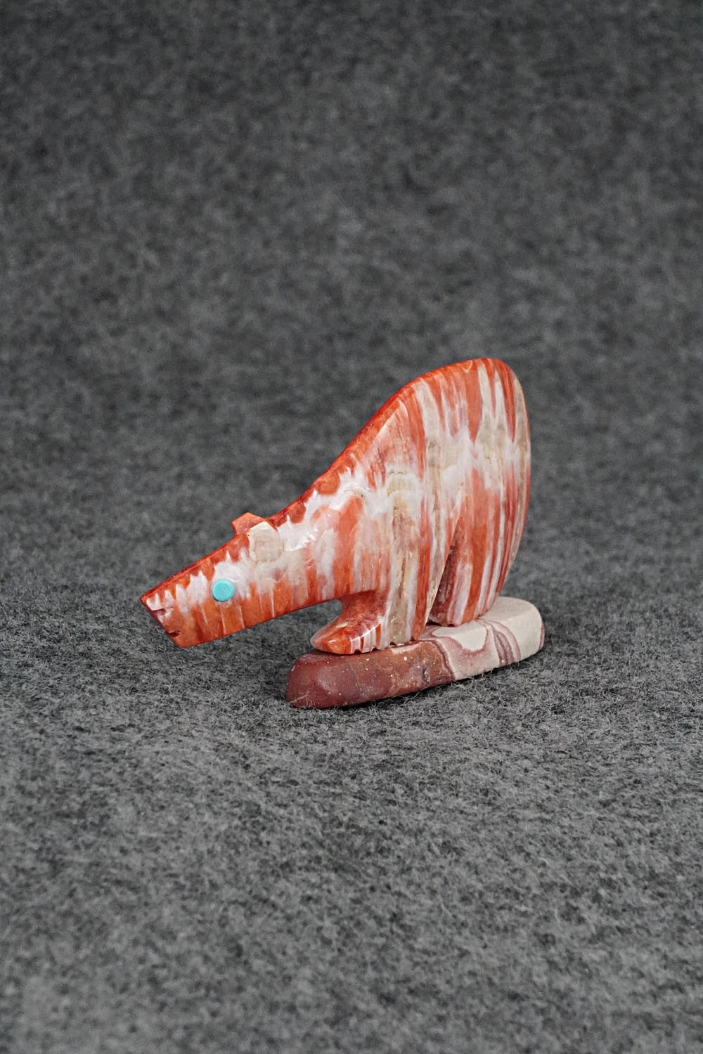 Bear Zuni Fetish Carving - Ronnie Lunasee