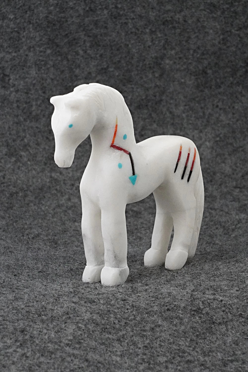 Horse Zuni Fetish Carving - Andres Lementino