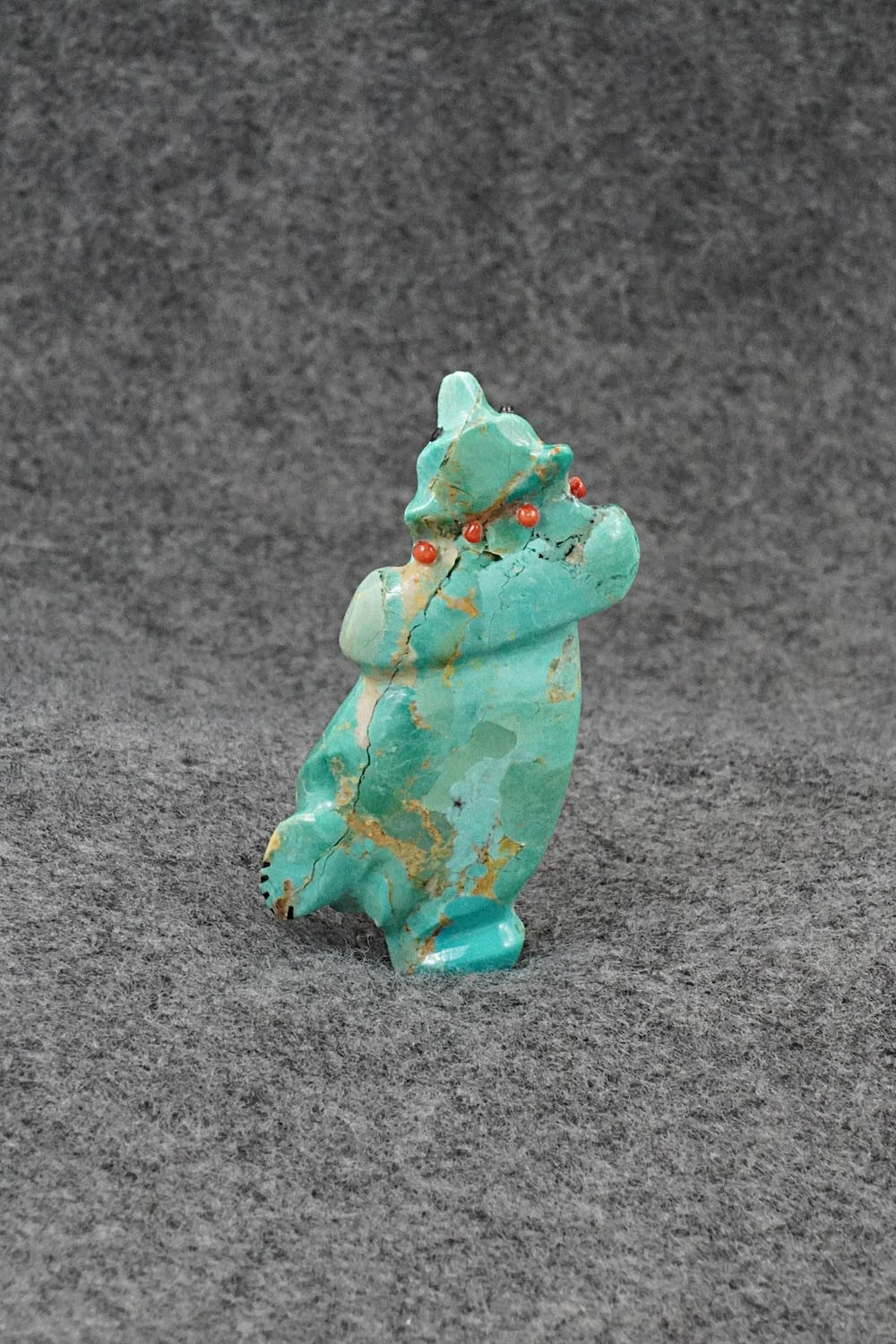 Bear Zuni Fetish Carving - Claudia Peina